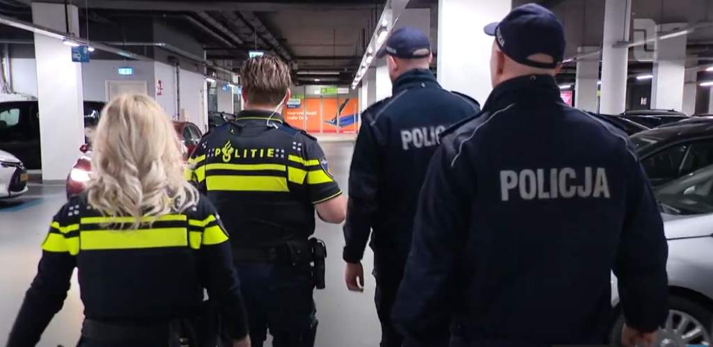 {Video} Poolse agenten een jaar lang in Venlo tegen overlast daklozen | L1 Nieuws