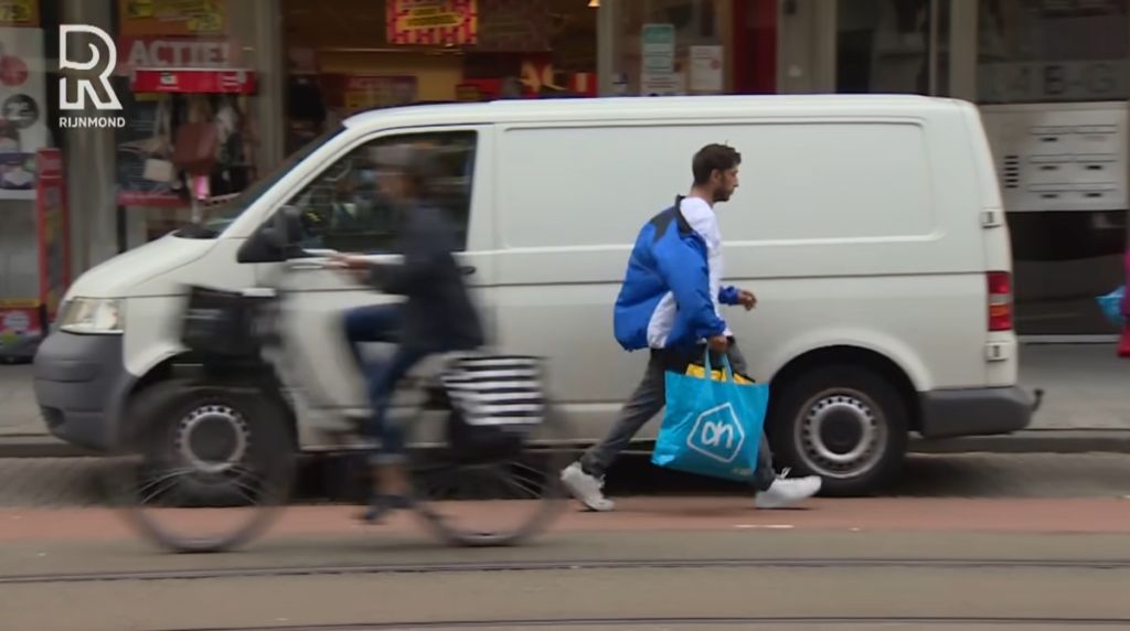 {Video} Rotterdam is er klaar mee: hardere aanpak tegen verslaafde dakloze mensen en bedelaars | Rijnmond