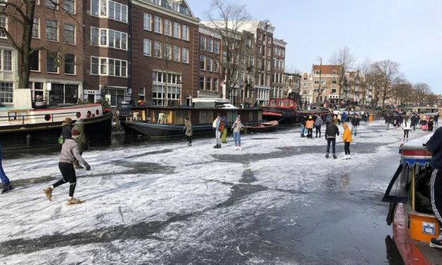 Daklozenopvang Amsterdam door winters weer overvol: ‘De mensen die het eerst aankeken houden het niet meer vol’