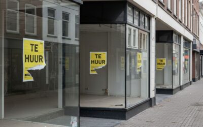 In 81 gemeenten met hoge woningnood staan ook veel winkels leeg