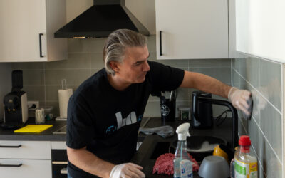 Een letterlijk frisse start: Hijko start zijn eigen schoonmaakbedrijf