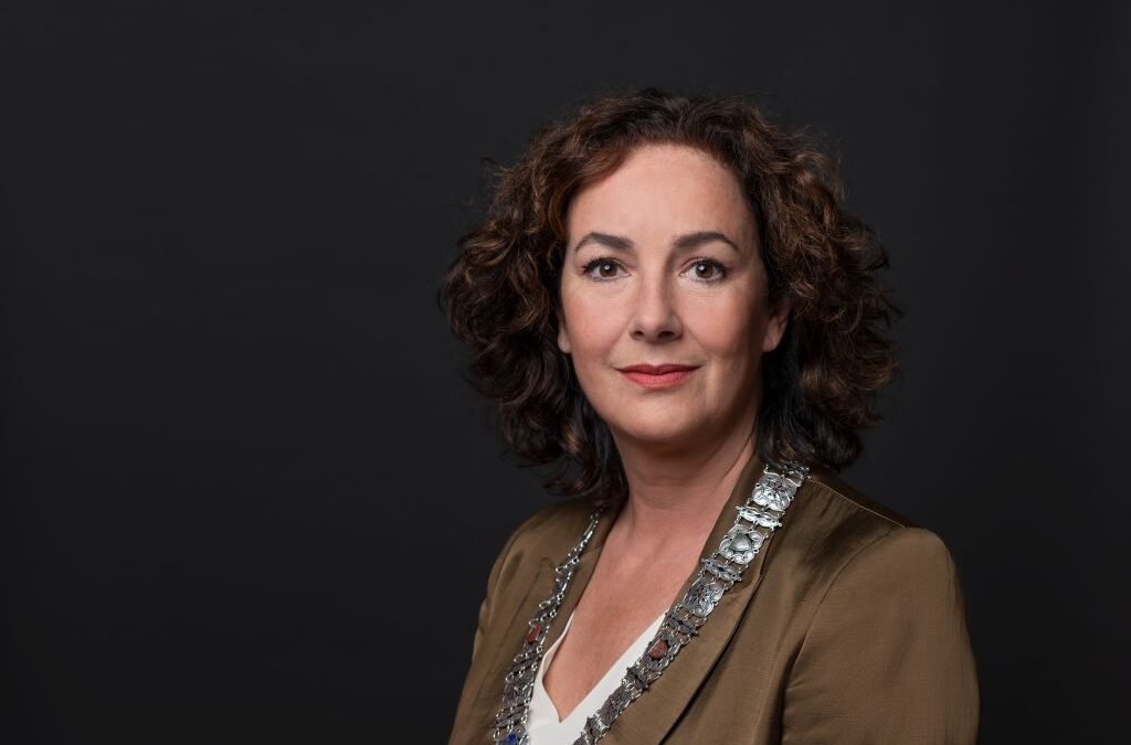 Oproep GGZ na kritiek Halsema: “Pas financiering aan om daklozen met verslaving beter te helpen”